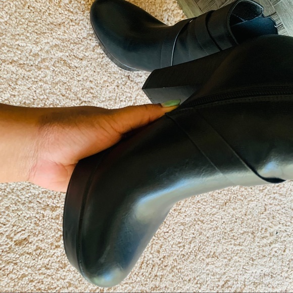 Dominique Nicole Leather Chunky Heel Boots - Picture 6 of 8